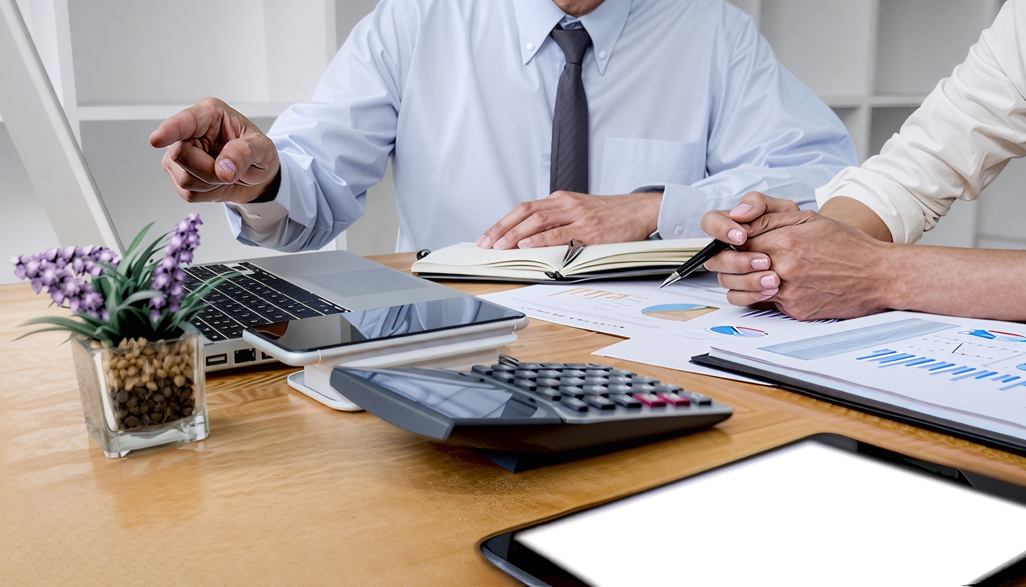 Aumento y disminución de obligaciones fiscales | Reyes Consultores Tributarios